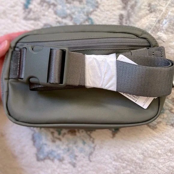 lululemon athletica Crossbody Bag - Picture 6 of 6